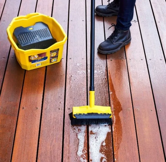 Cabots Deck Clean