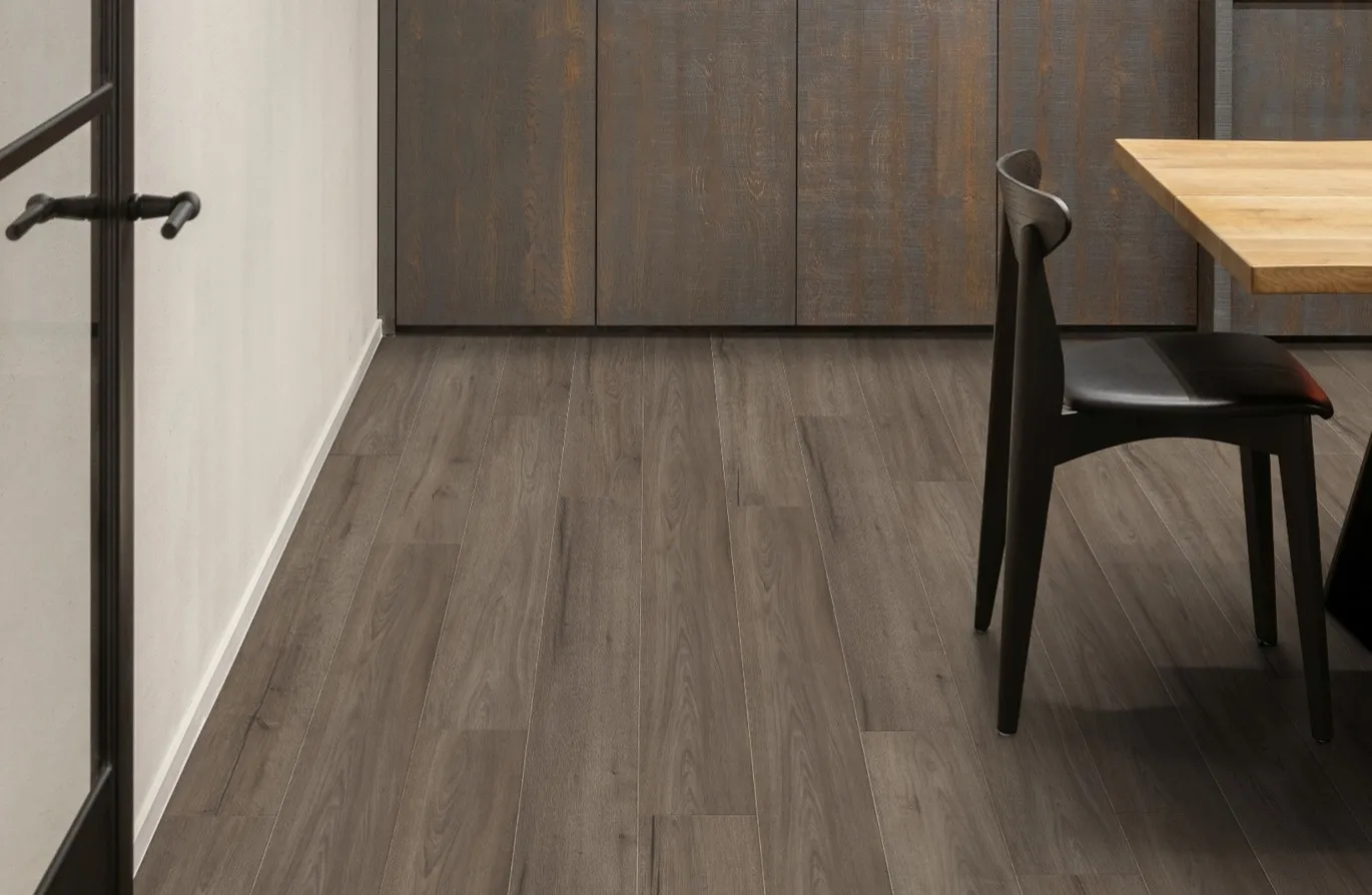 Floorscape Clix Plus Cinnamon Oak CXP00732P Tile