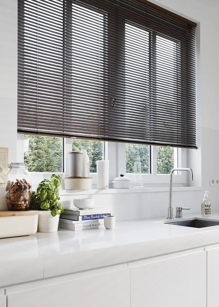 NZWS Luxaflex Aluminium Venetians VB 1484