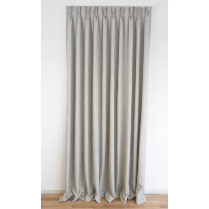 Triple Pleat Plain