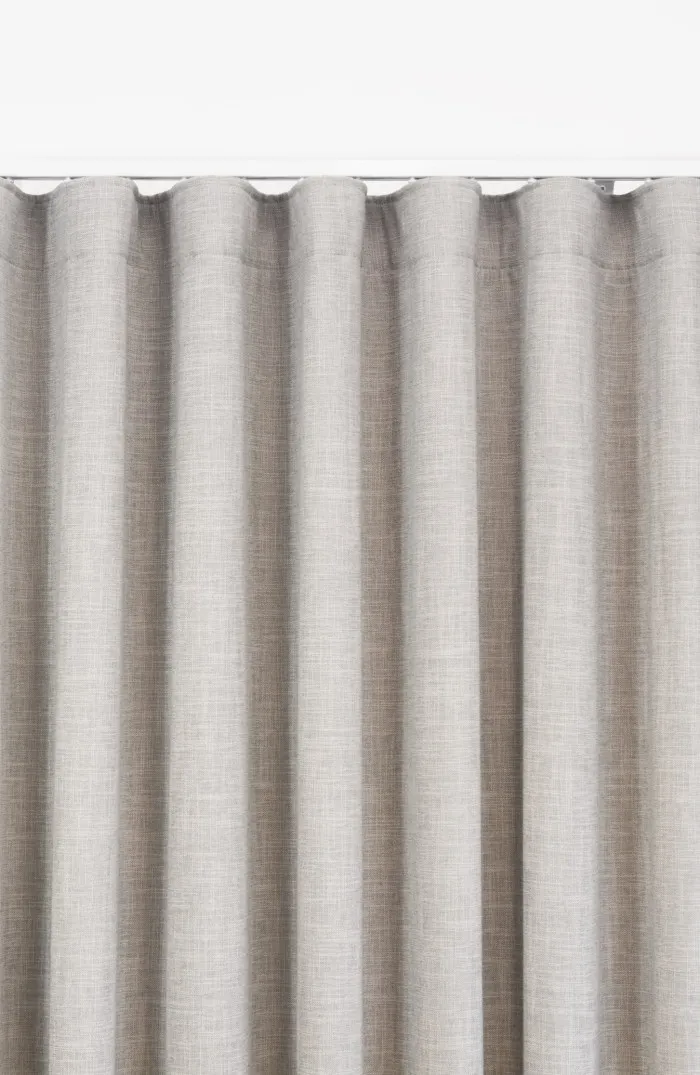 Wave Pleat Close Up Plain